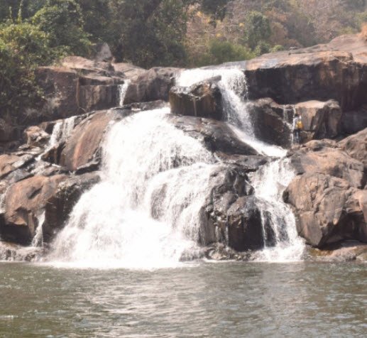 Kadali Daraha Waterfall